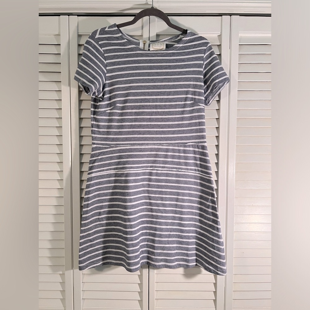 Sail to Sable summer dress with gold zipper, size medium